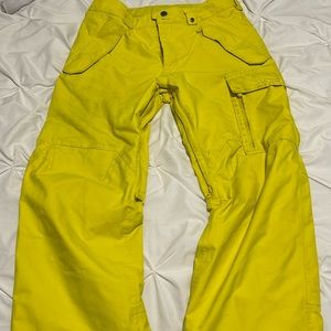 Men’s Burton ski/snowboard pants